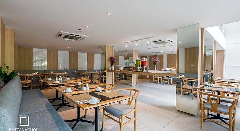 Rattanachol Hotel