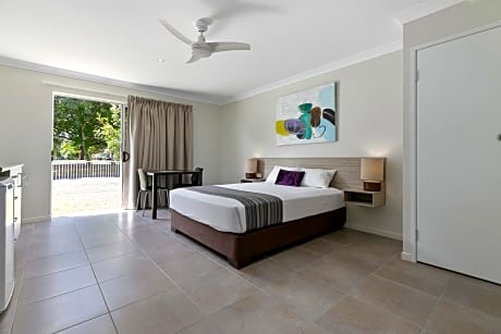 Standard Queen Room - Disability Access