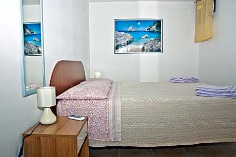 Small Double Room with Shared Bathroom
