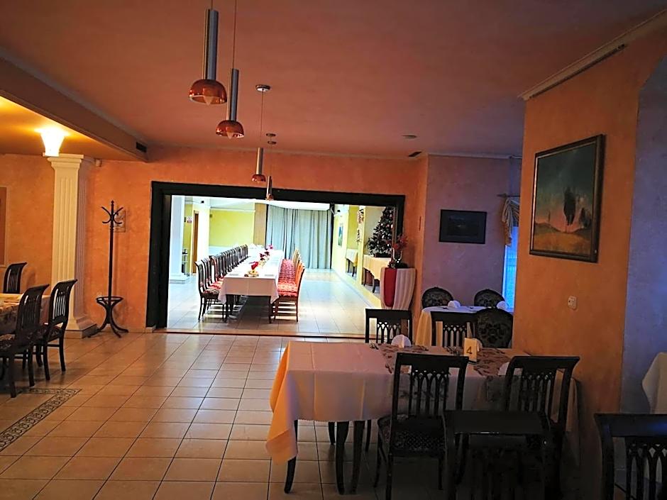 Hotel Mladosť