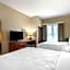 Comfort Inn & Suites Ames Near ISU Campus