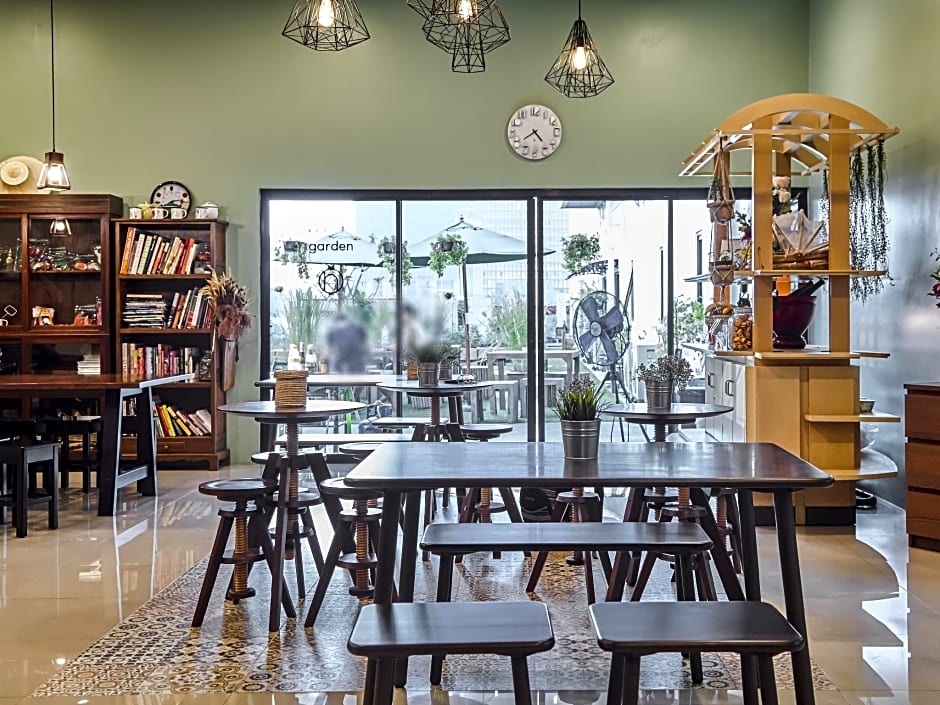 Hom hostel & Cooking club