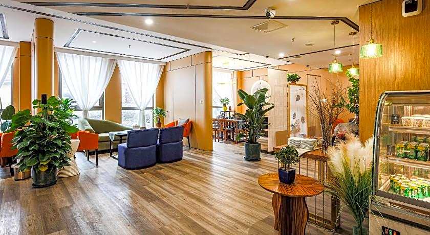 Holiday Inn Express Chongqing Guanyinqiao By IHG