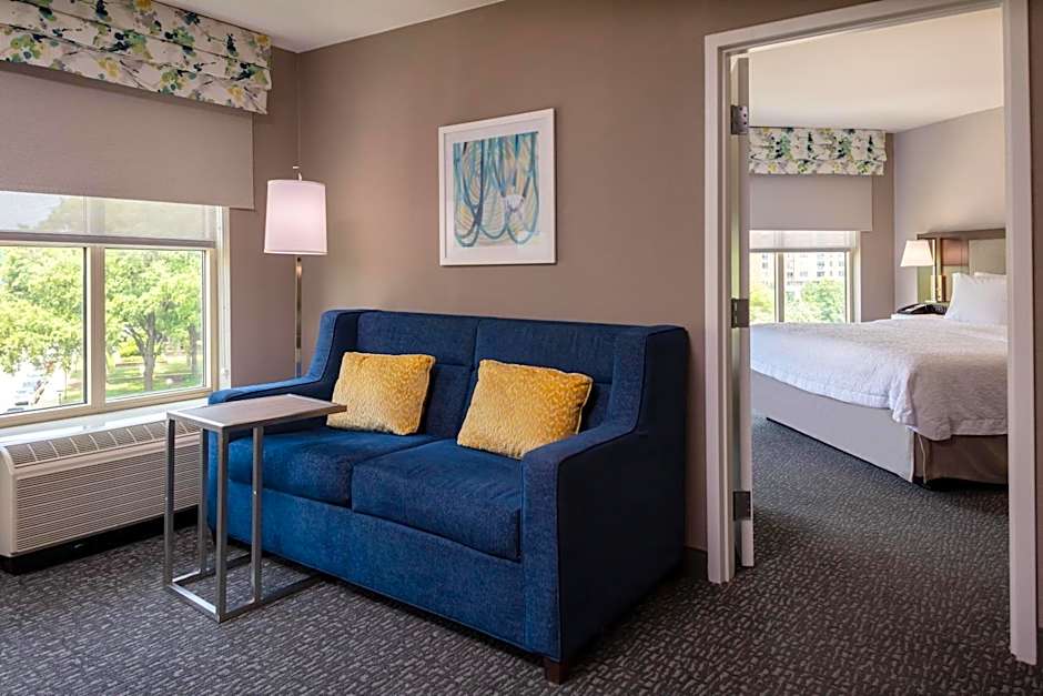 Hampton Inn By Hilton & Suites Arlington Crystal City DCA