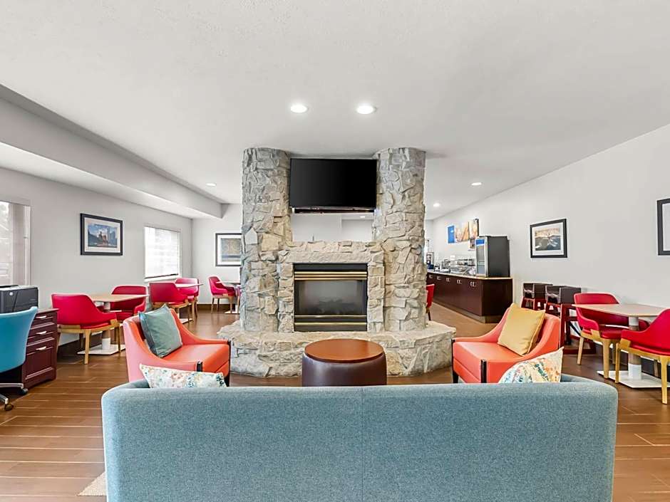 Comfort Inn & Suites Bellevue