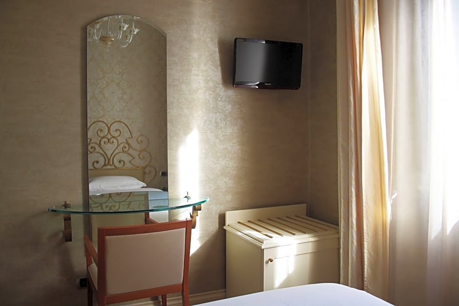 c-hotels De Rose Palace
