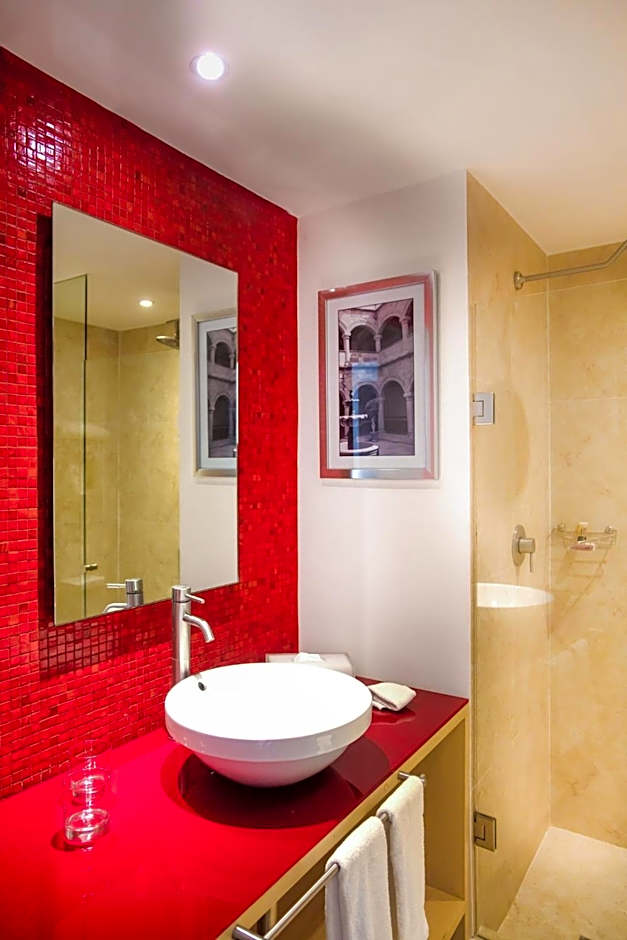 Fiesta Inn Express Perinorte