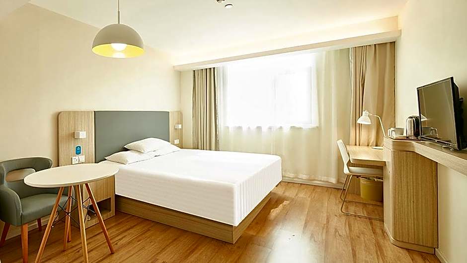 Hanting Express Chengdu Lingshiguan Road – Chengdu, IL