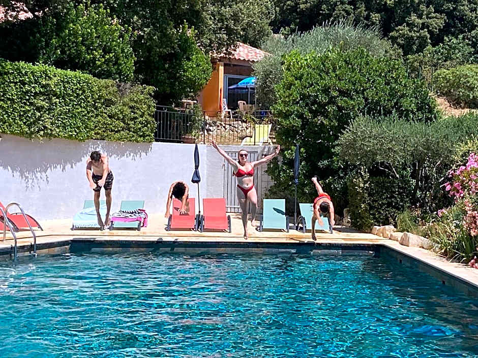 Les Arbousiers Village Hôtel Provençal