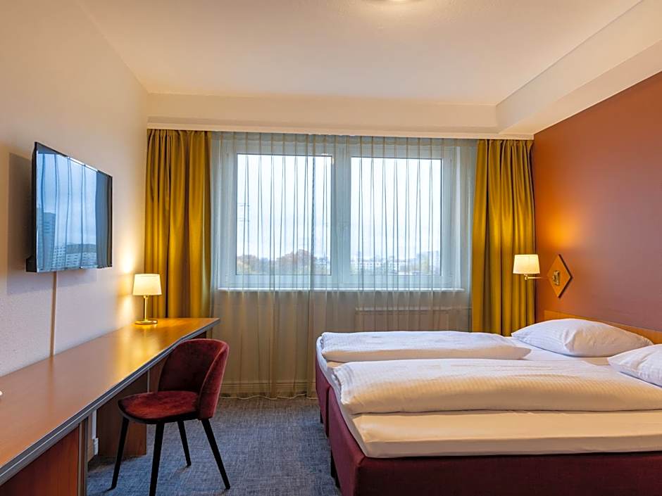 Good Morning + Berlin City East