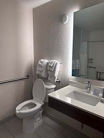 Standard King Room - Mobility Accessible