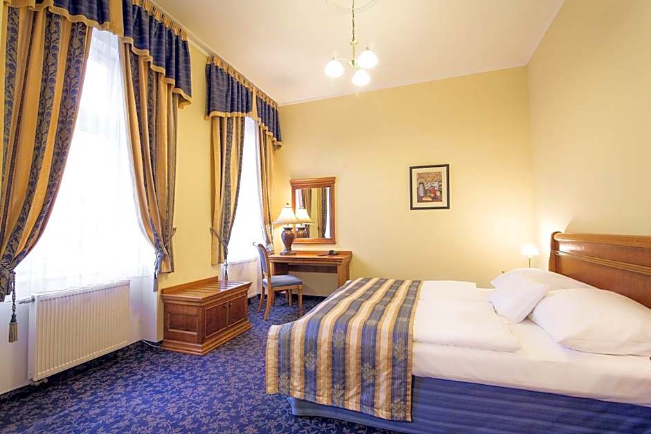 Hotel Ontario