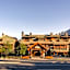 Fox Hotel And Suites