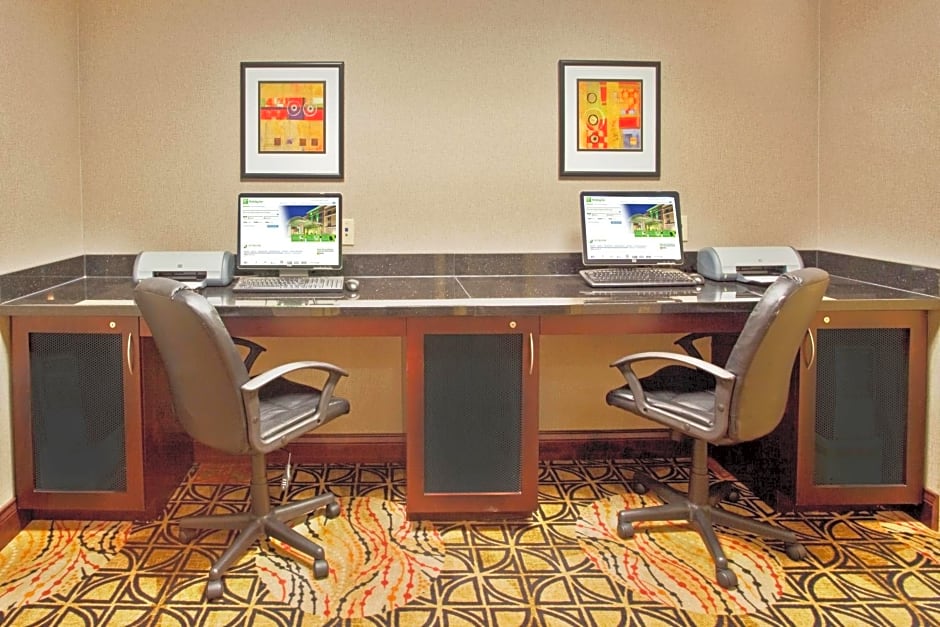 Holiday Inn Express Hotel & Suites Atlanta-Cumming By IHG