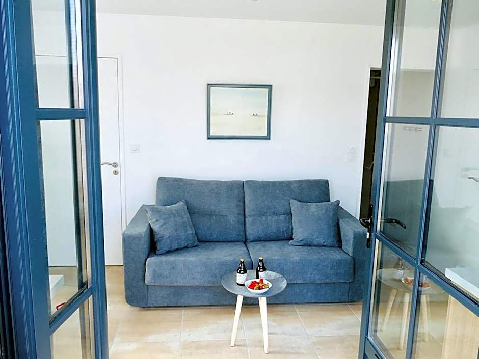 Clos des Aigrettes -6 Gîtes de charme et confort à 30m du Port de La Cotinière