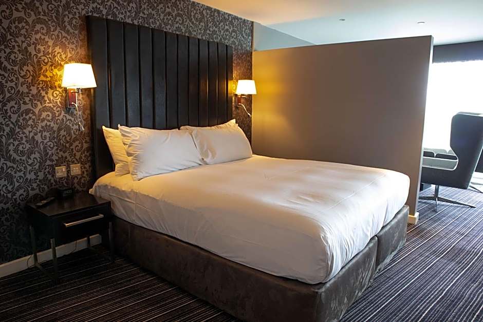 DoubleTree By Hilton Bristol South-Cadbury House