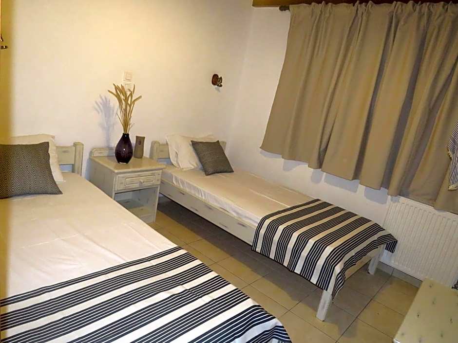 VILLAGE LIANA MAROULI KASTRAKI