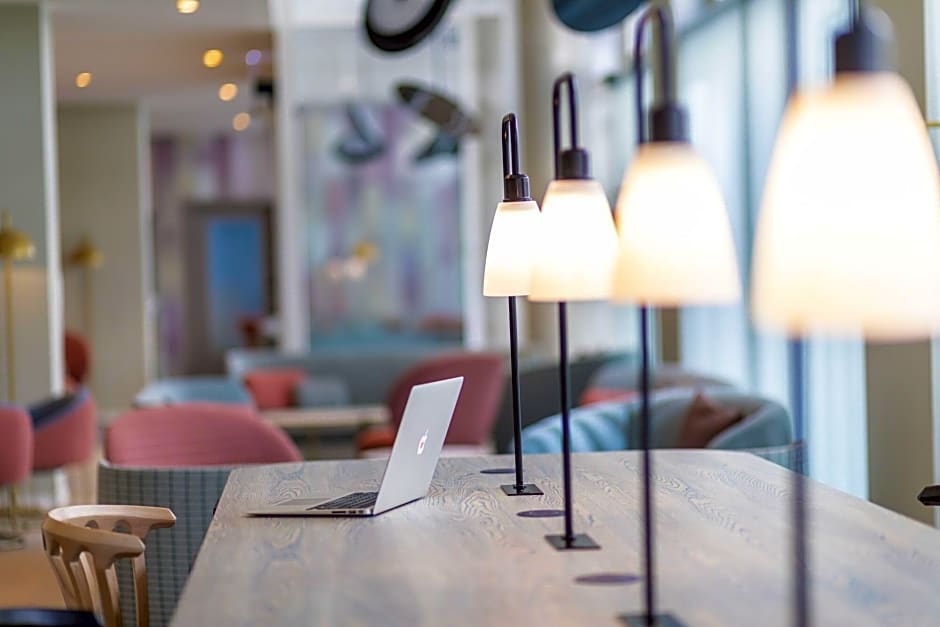 Capri By Fraser Leipzig