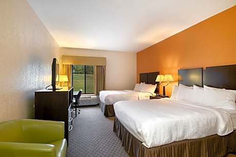 Standard Queen Room with Two Queen Beds - Non Smoking