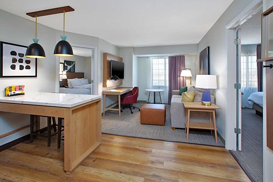 Staybridge Suites Omaha 80th and Dodge By IHG