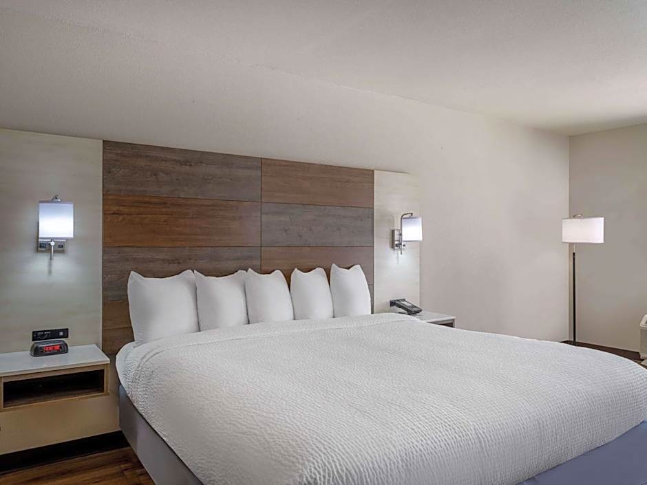 Days Inn by Wyndham Clemson