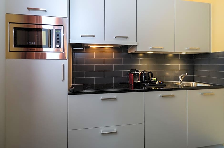 Golden Mansion Apartments