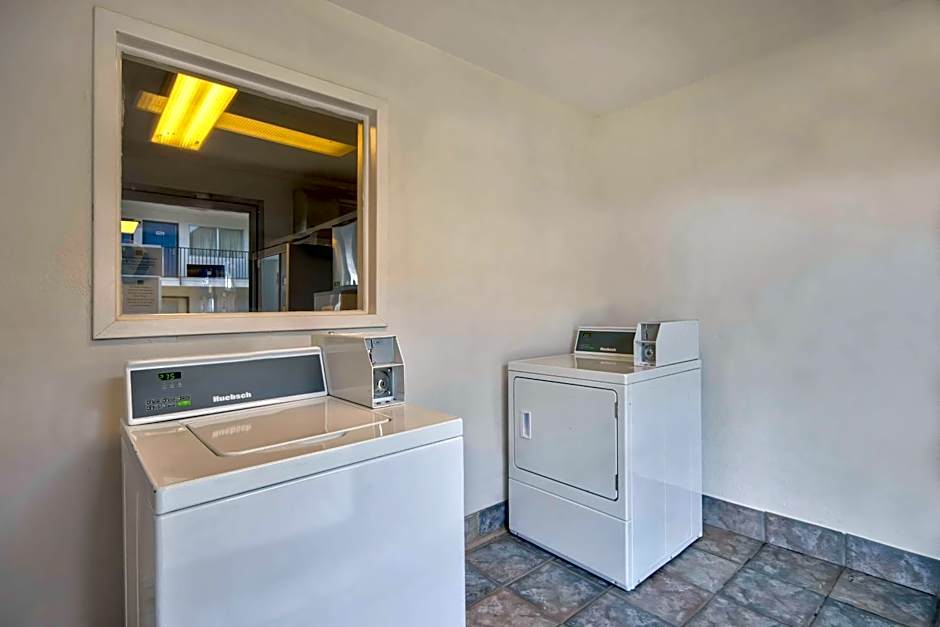 Motel 6-Farmington, NM