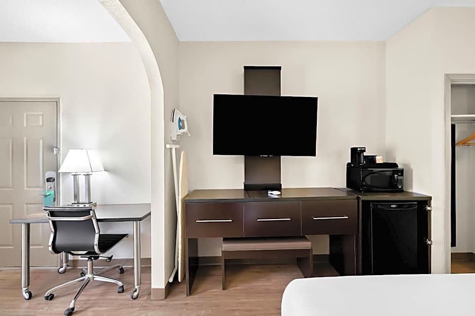 Quality Inn & Suites Monticello
