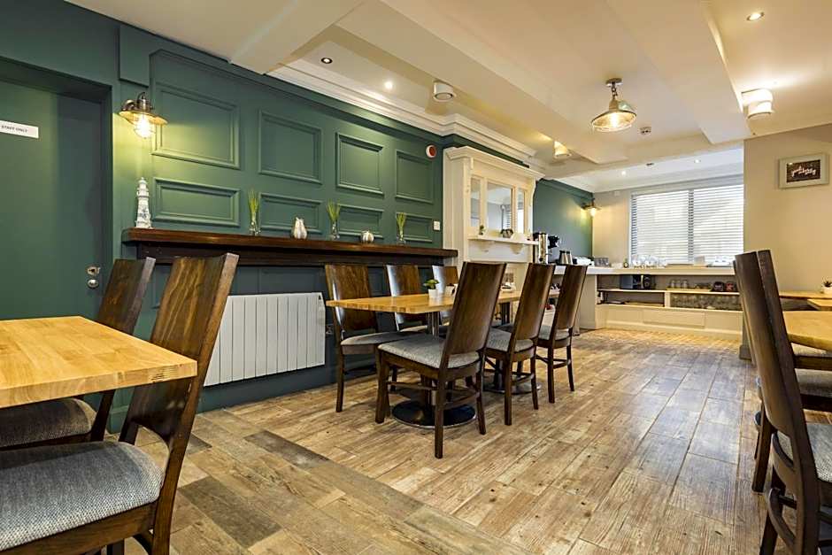 Port 56 Guesthouse