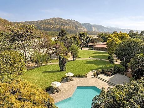 The Riverview Retreat Corbett by Leisure Hotels