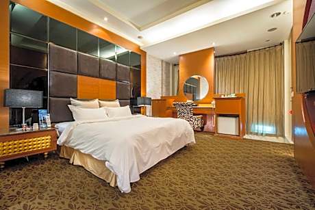 Double Room - Check-in After 9:00 PM