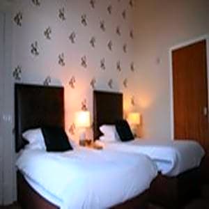 Twin Room with Private Bathroom