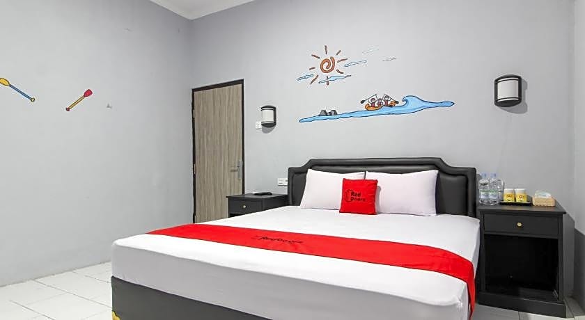 RedDoorz near Graha Saba UGM