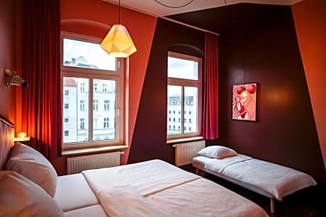 Triple Room with Shared Bathroom