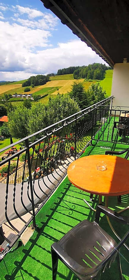 Noclegi "Marfikowe Pole"