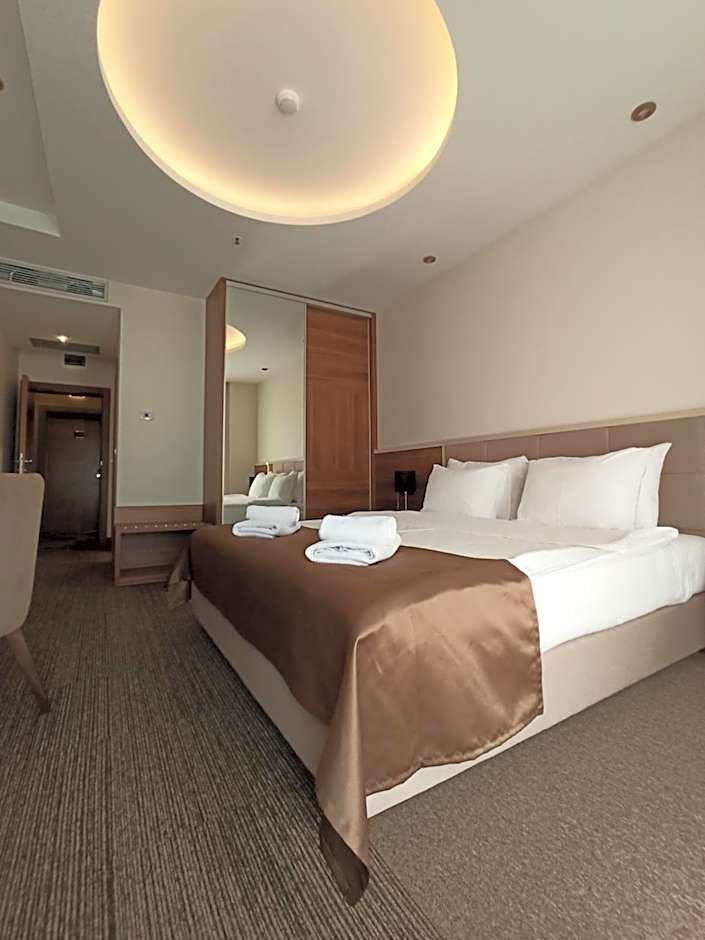 Hotel Lazaro