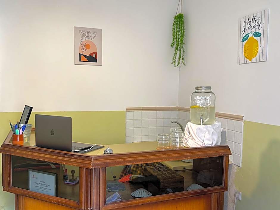 La Casa Verde Albergue - Solo Peregrinos