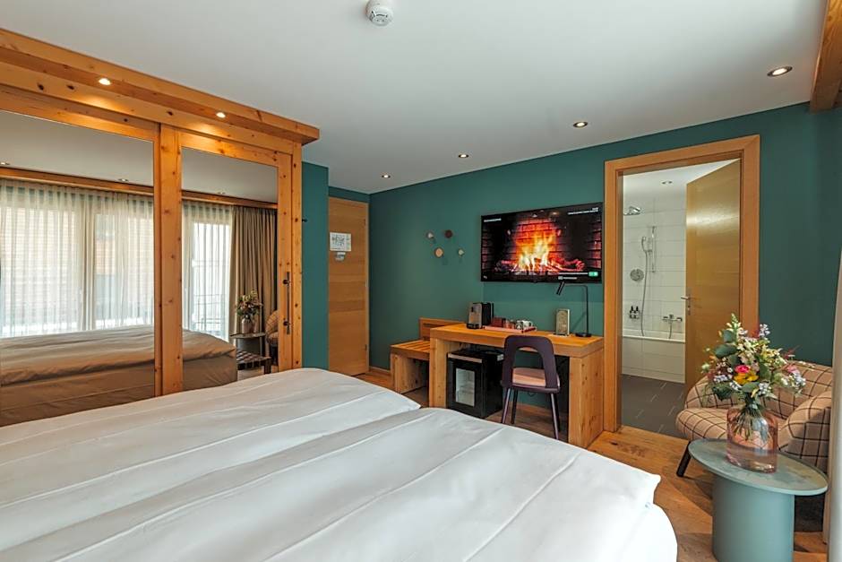 The Phoenix Fitness Hotel & free Spa Access at Alpen Resort