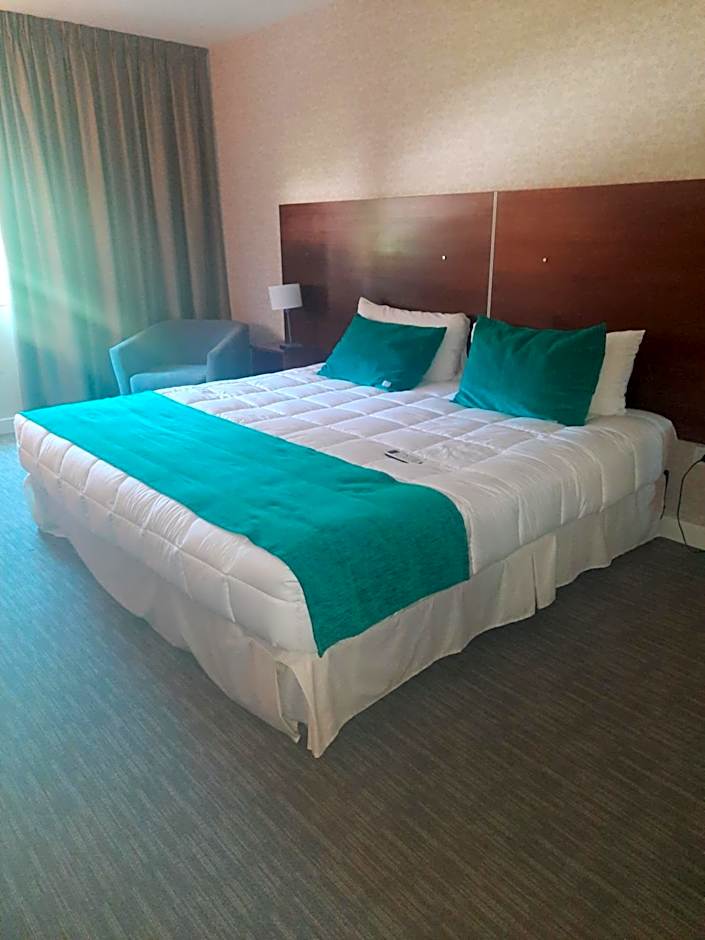 Howard Johnson Plaza & Convention Center Spa La Plata