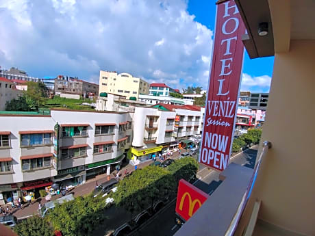 Hotel Veniz - Session