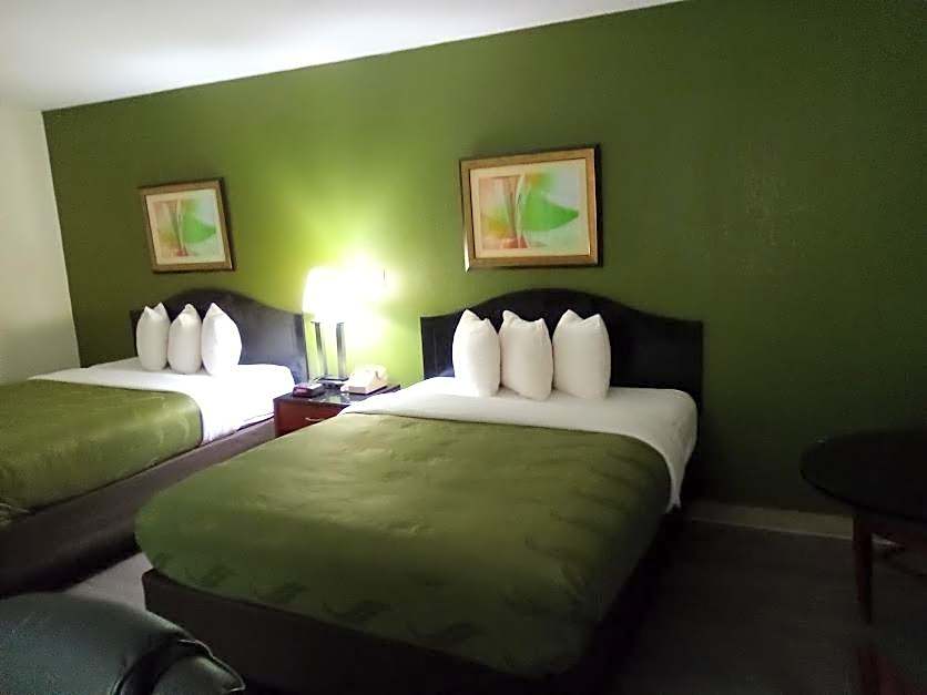 Quality Inn & Suites Indianapolis Northwest