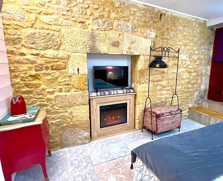 La Clef des Songes - chambres climatisées - Sarlat Centre - Parking gratuit - Piscine, Spa et massages à 400mètres