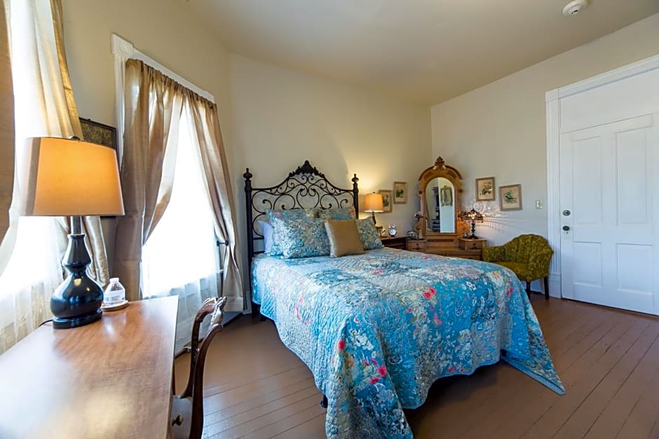 Grand Victorian Inn