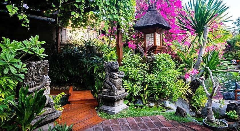 Poppies Bali Hotel