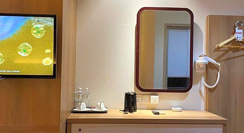 Lovina Inn Nagoya Batam