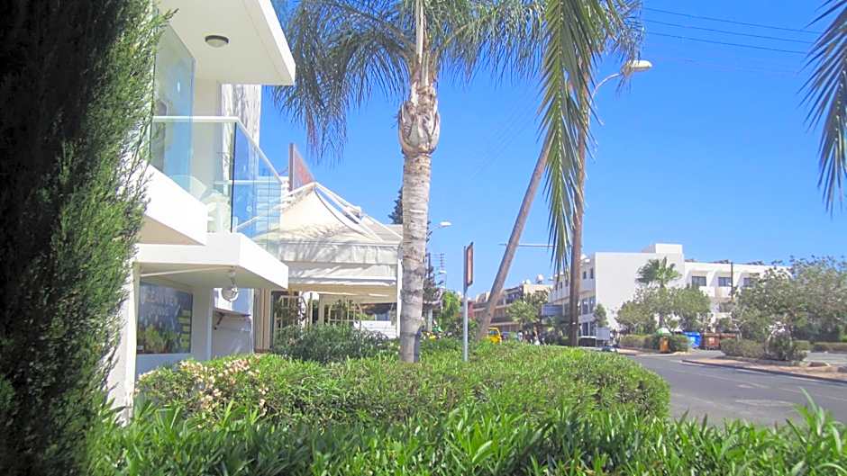 Senator Hotel Apartments