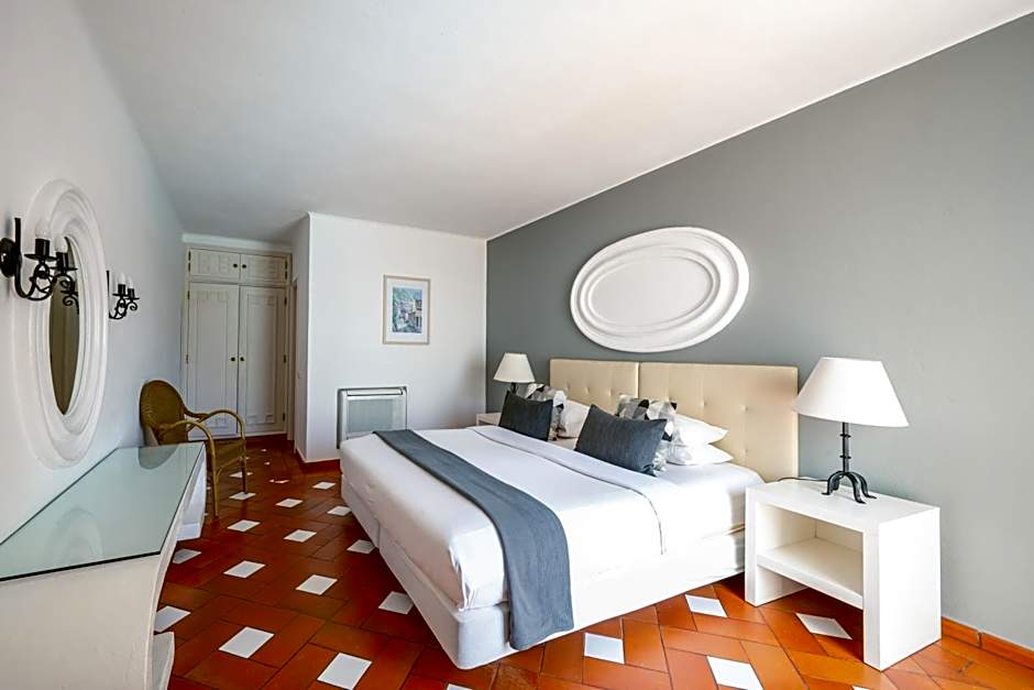 Baluarte da Vila Apartments