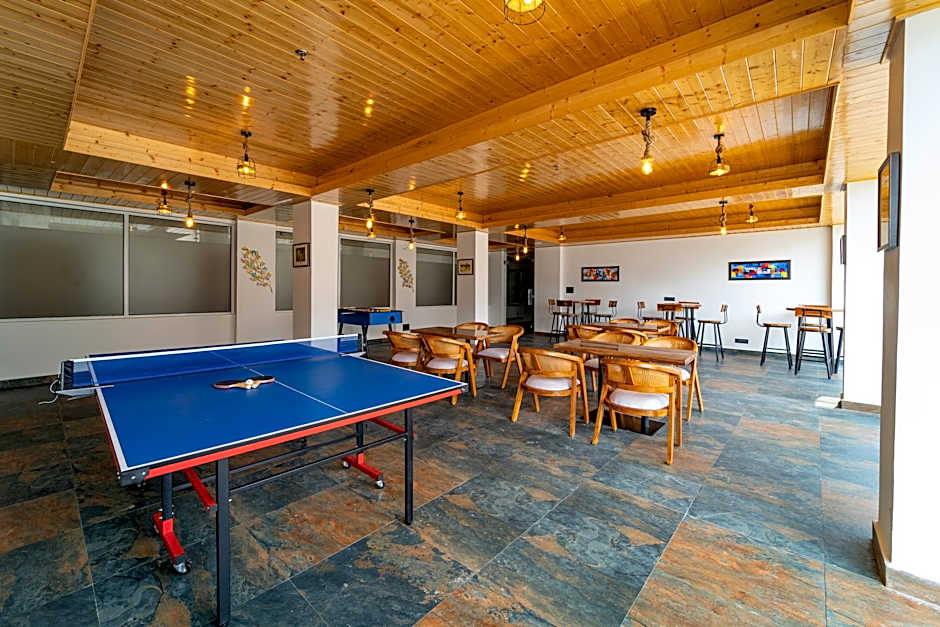 The Whitestone Inn & Suites ( A Centrally Heated Mountain & Valley View )