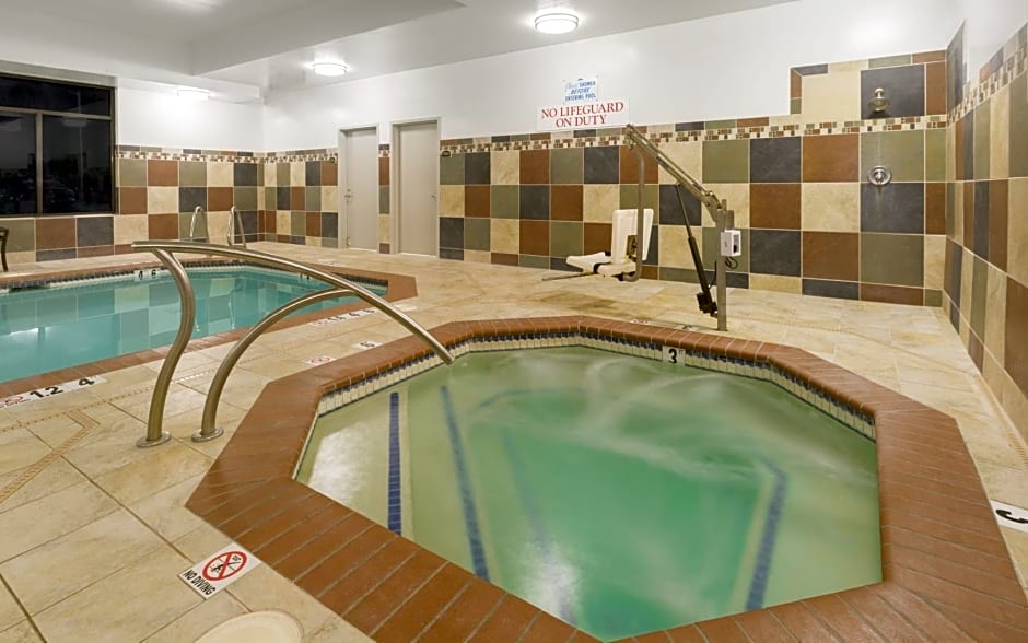 Holiday Inn Express Hotel & Suites Eugene Downtown - University, an IHG Hotel