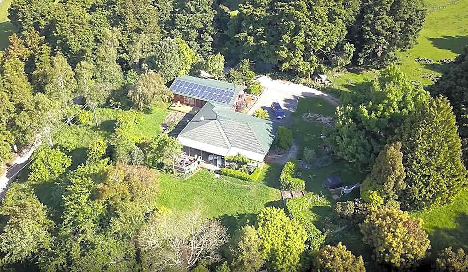 Golden Caves - Bed and Breakfast